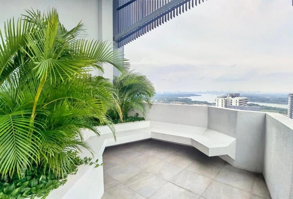 1519 Almas Suites Seaview Sunrise Netflix By Stay Nusajaya  Zewnętrze zdjęcie