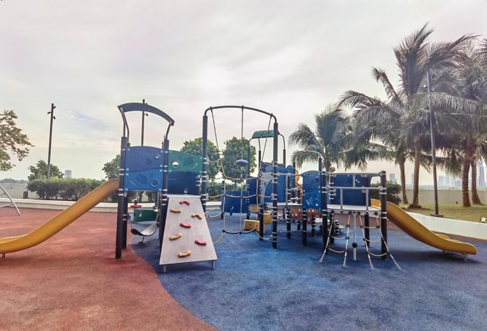 1519 Almas Suites Seaview Sunrise Netflix By Stay Nusajaya  Zewnętrze zdjęcie